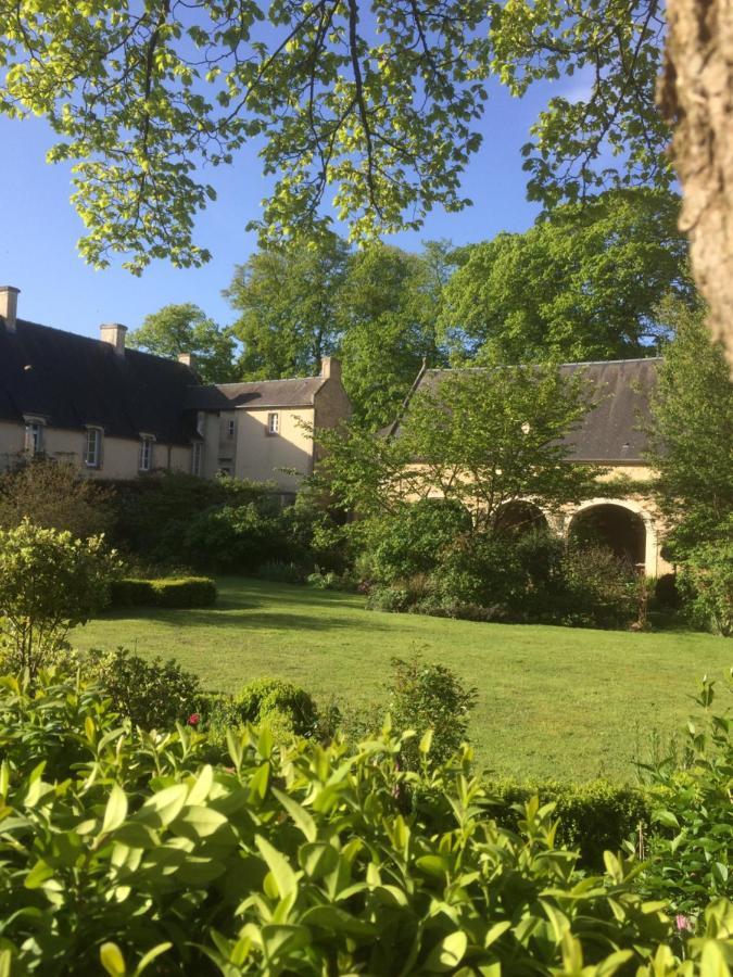 De Ma Fenetre Panzió Saint-Martin-des-Entrées Kültér fotó